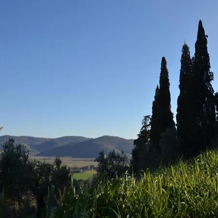 וילה In With Pool And Val Di Chiana View