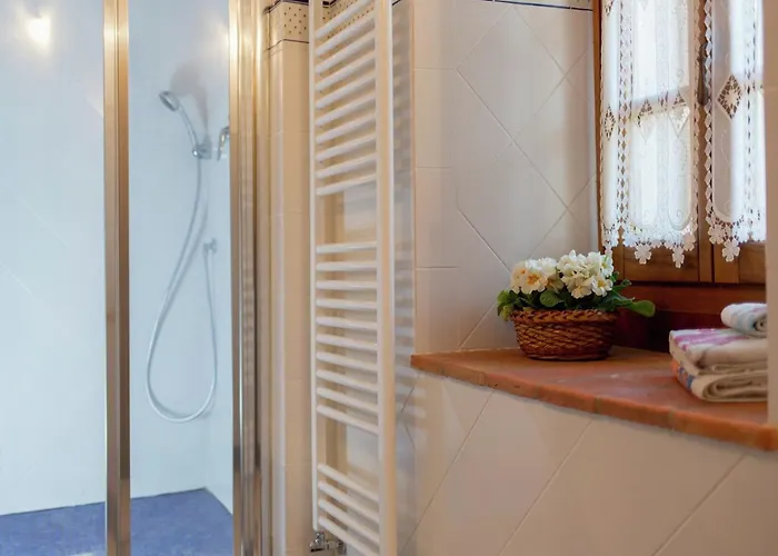 In With Pool And Val Di Chiana View Cortona