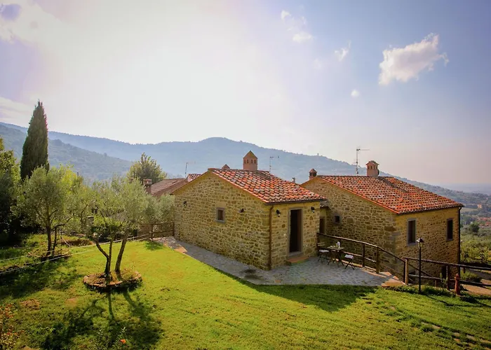 In With Pool And Val Di Chiana View