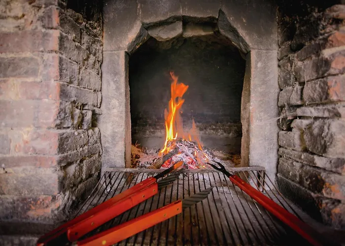 Villa In With Pool And Val Di Chiana View