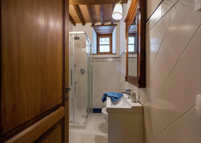 In With Pool And Val Di Chiana View Villa *