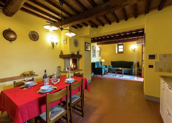 In With Pool And Val Di Chiana View Villa *